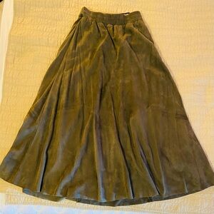 Vintage Vakko New York Lambs Suede Leather Full Skirt Womens M